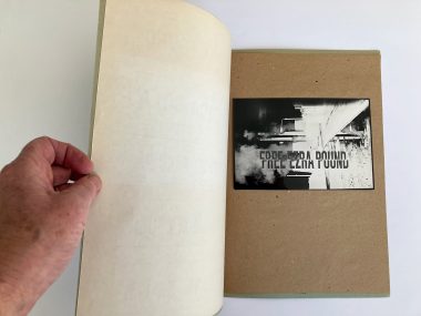 5 photographic pieces Jochen Gerz CR 822 3 web