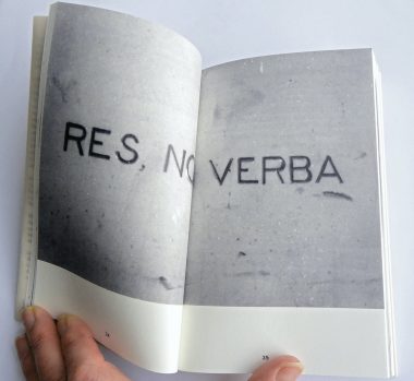 Die beschreibung Jochen Gerz CR 919 6 web copy